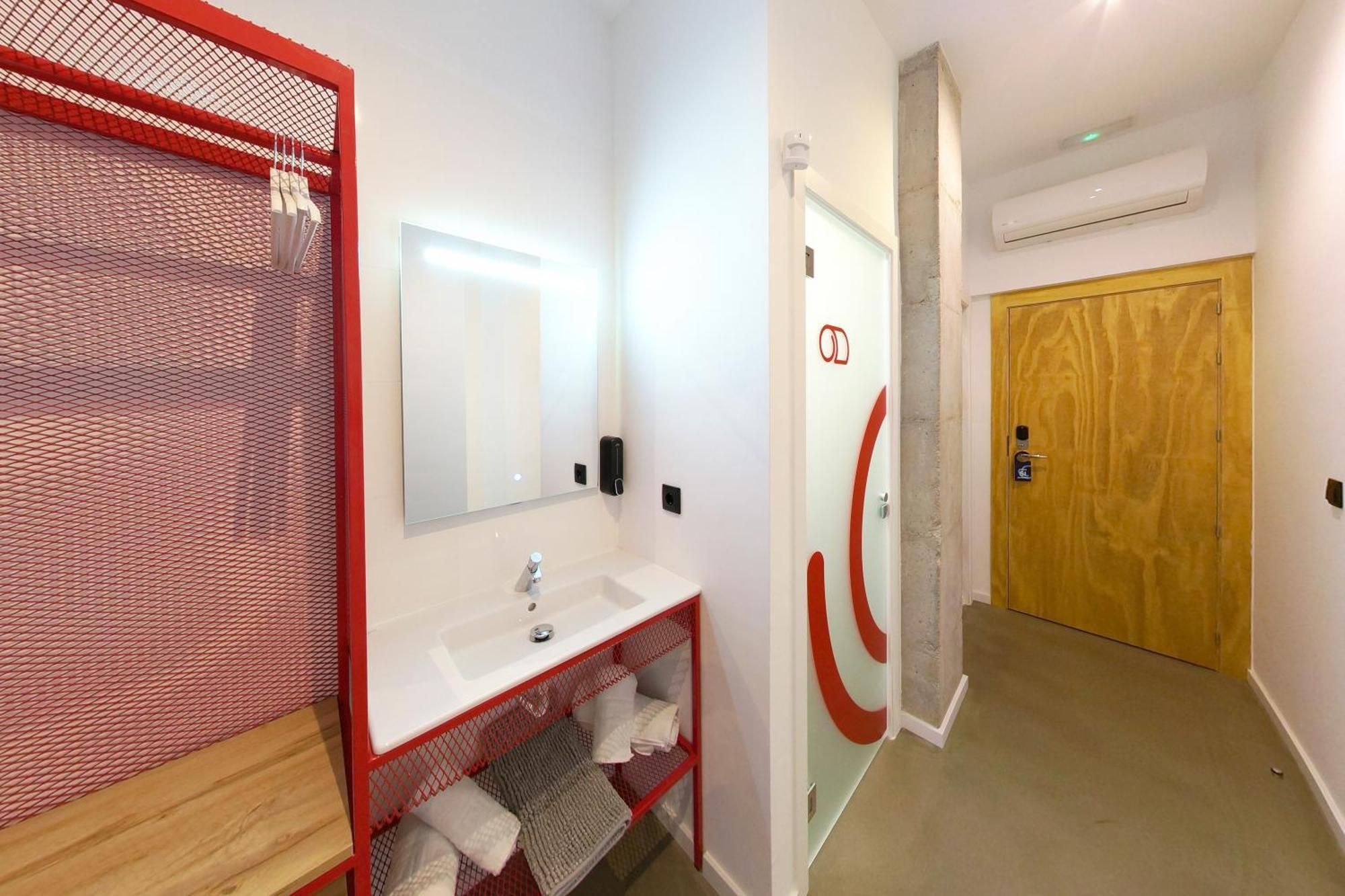 Konk Hostel Ла-Манга-дель-Мар-Менор Номер фото